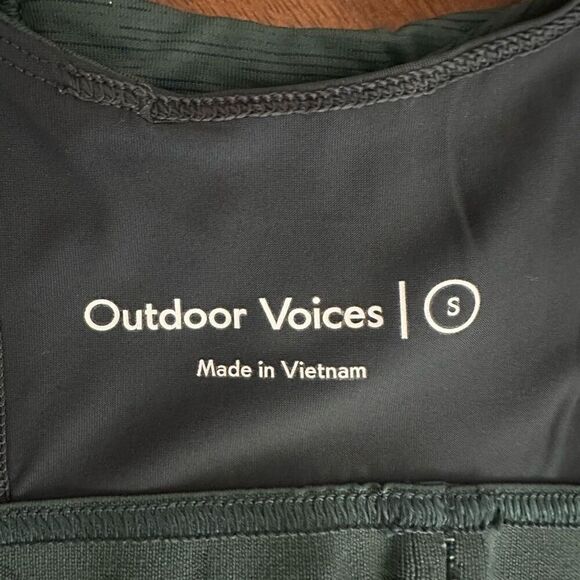 Outdoor Voices Tech Sweat Criss Cross Key Hole Sports Bra Green Size Small - Picture 3 of 11